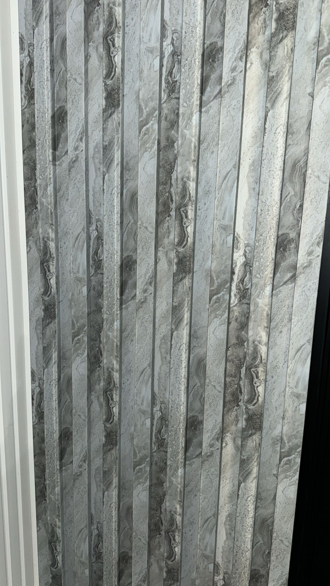 Tasseau Mural en PVC – Effet Marbre Gris